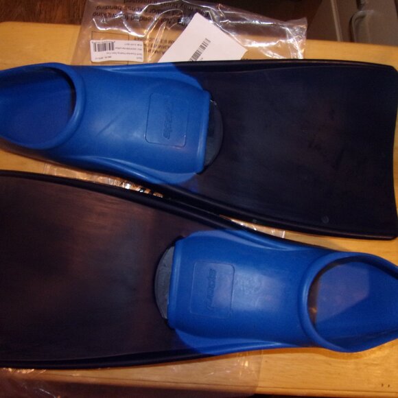 SPORTI adult Essential Floating Swim Fins Men 9-10 Woman 10-11 - Picture 1 of 3